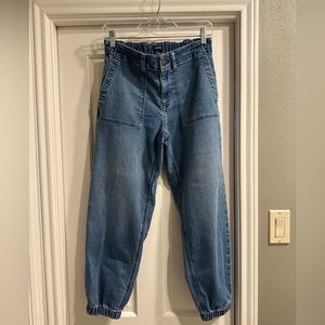 Women’s J. Crew Pull-on Jogger Jeans- Size 28